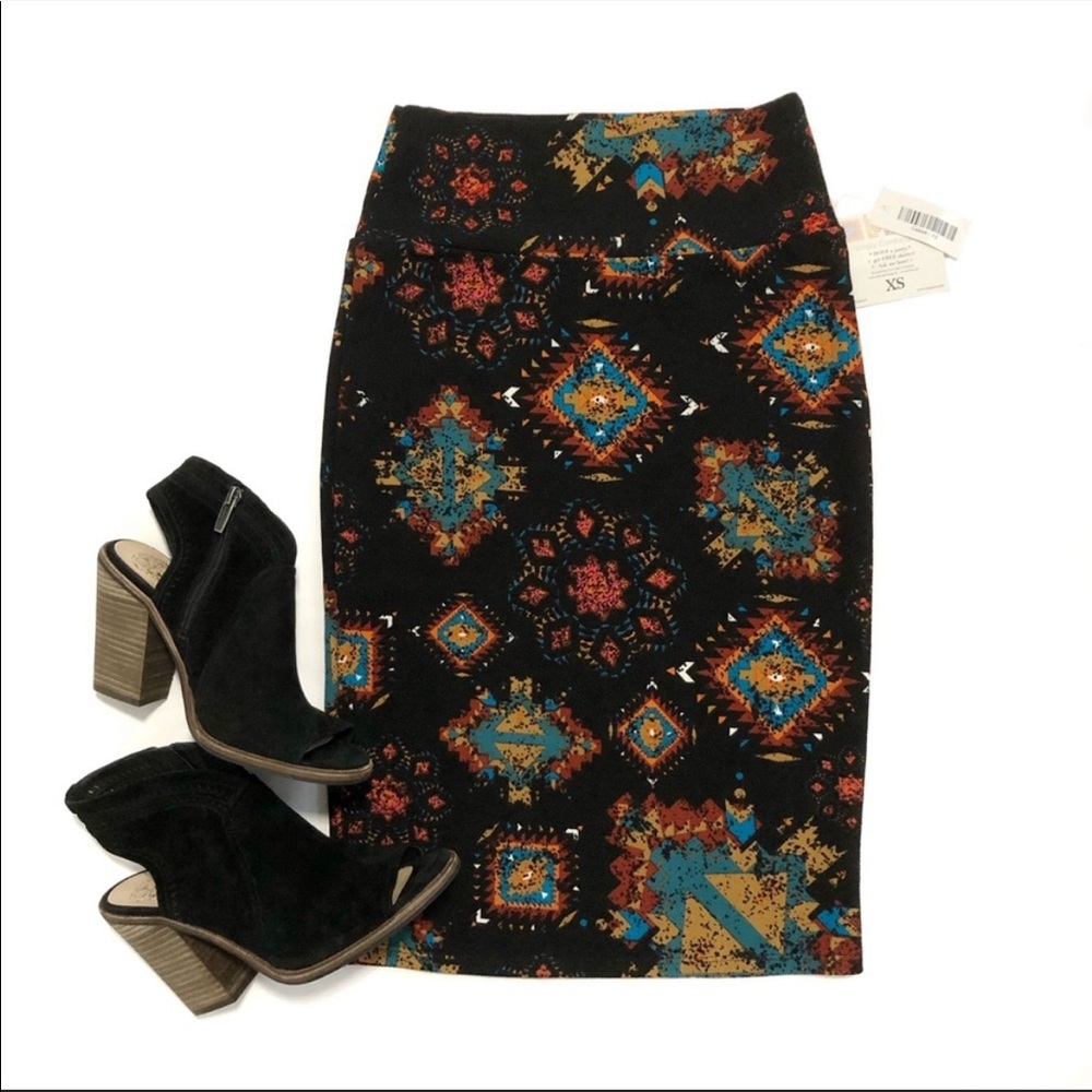 NWT Lularoe Cassie Pencil Skirt size XS Aztec Boho print